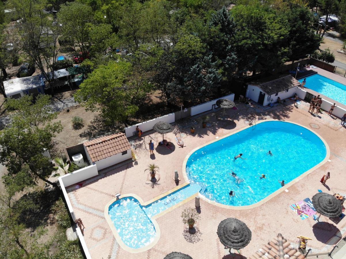Camping Le Fief D'Андюз Екстер'єр фото