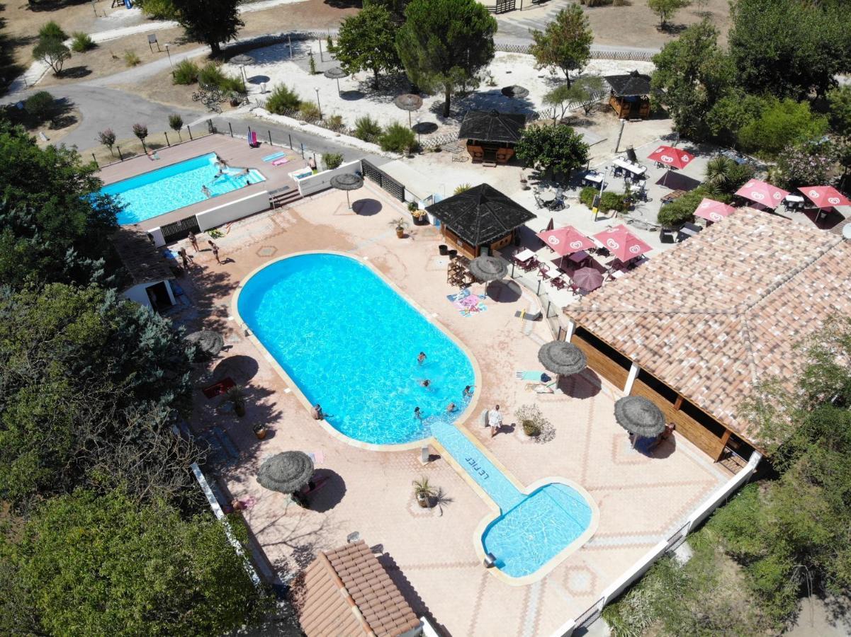 Camping Le Fief D'Андюз Екстер'єр фото